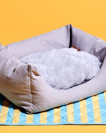 Bolster Bed เตียงนอน